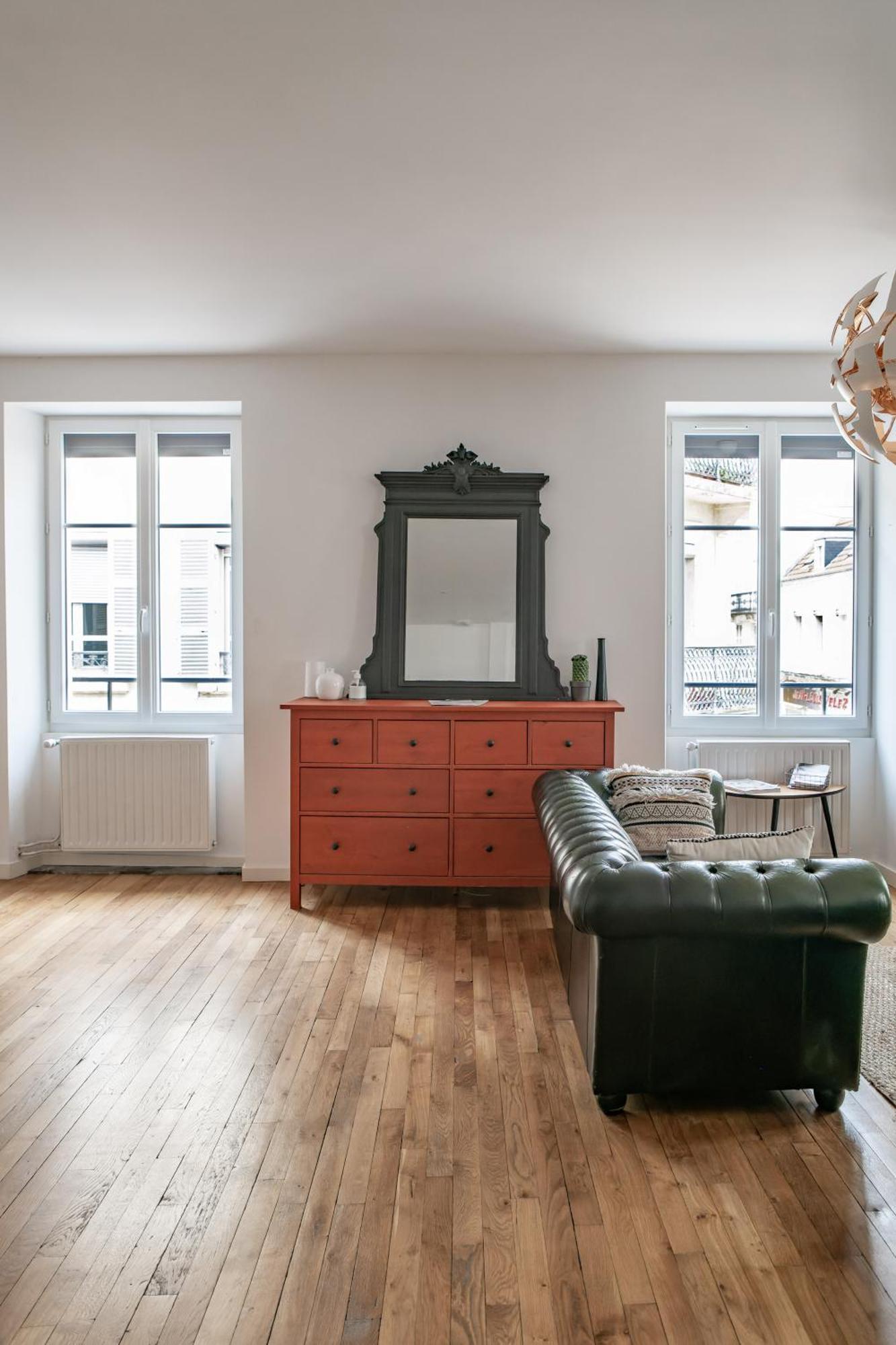 Grande Maison Vichy - Maison Ou Appartements En Centre Ville Room photo